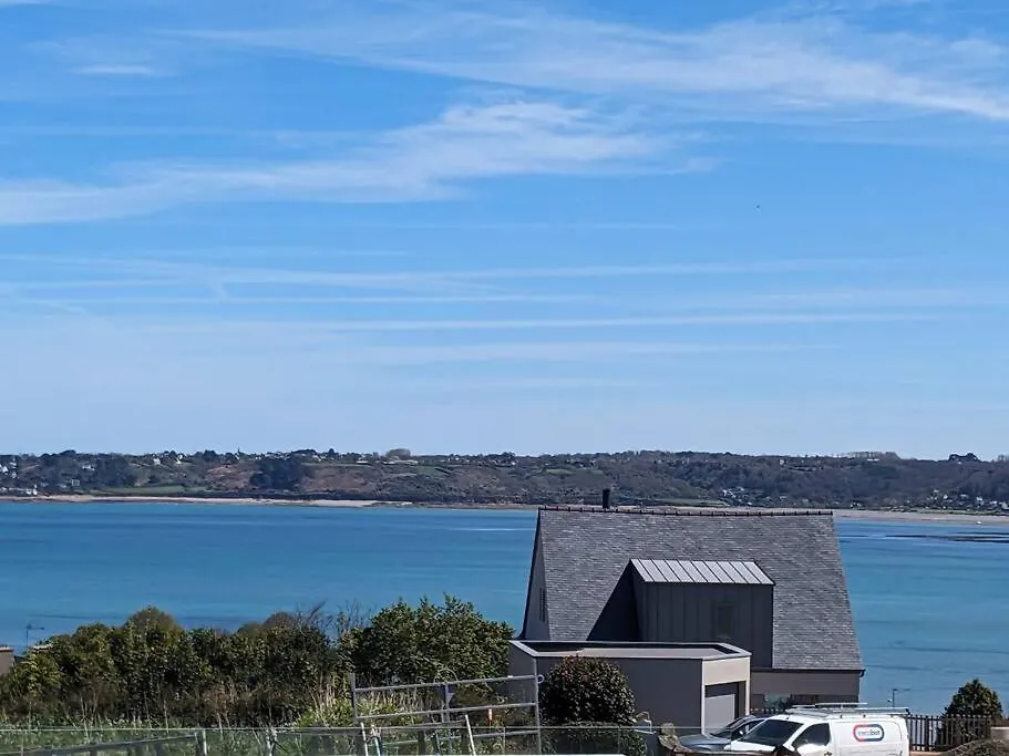La Bernique Blanche De Perros Vue Mer 4 Personnes Hébergement de vacances Perros-Guirec